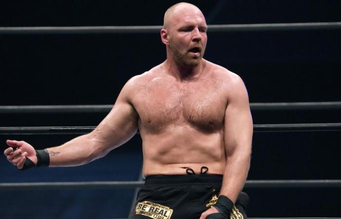 Interrogé sur le déclin de l’intérêt pour AEW, Jon Moxley évoque l’avenir de l’entreprise