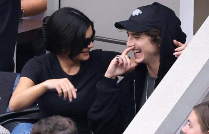 Dîner chez Cyril Lignac et nuit au palace, voyage romantique de Timothée Chalamet et Kylie Jenner à Paris