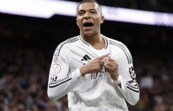 Mbappé, but avec suspense et célébration avec message