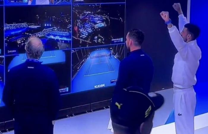 Open d’Australie, Vidéos > La brillante réaction de Djokovic après la victoire de Danilovic contre Pegula