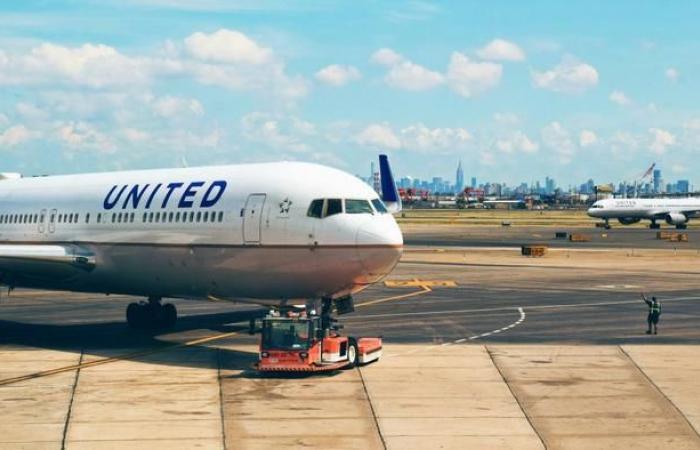 United Airlines a créé un LLM qui améliore les informations sur les vols retardés