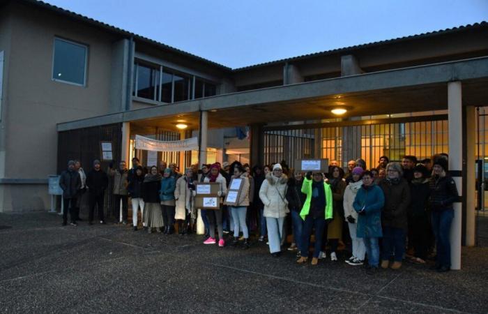 enseignants et parents crient leur colère à Nailloux