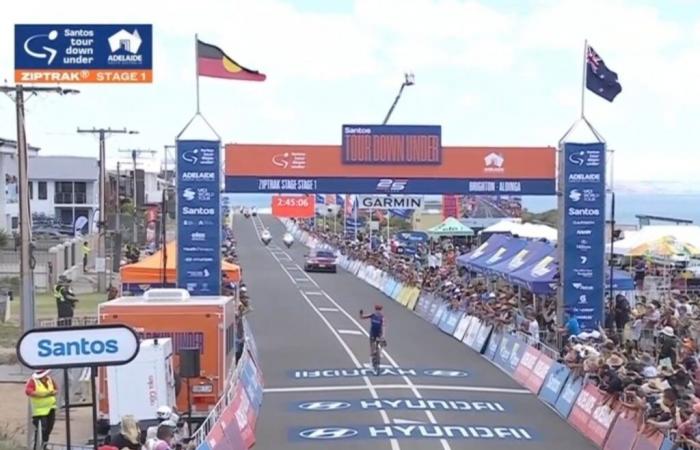 Daniek Hengeveld remporte la 1ère étape du Tour Down Under