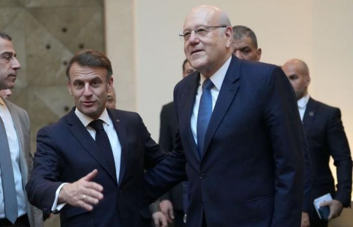 Emmanuel Macron est arrivé à Beyrouth pour rencontrer les nouveaux dirigeants libanais