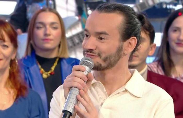 Benoît, le Maestro de “N’oubliez pas les paroles”, donne son avis sur Emilien, le champion des “12 coups de midi”