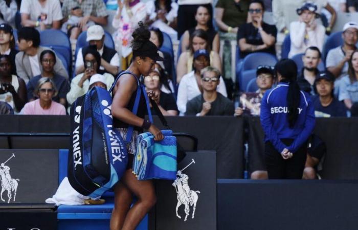 blessé, Osaka abandonne, le Suisse Bencic grimpe en 8es