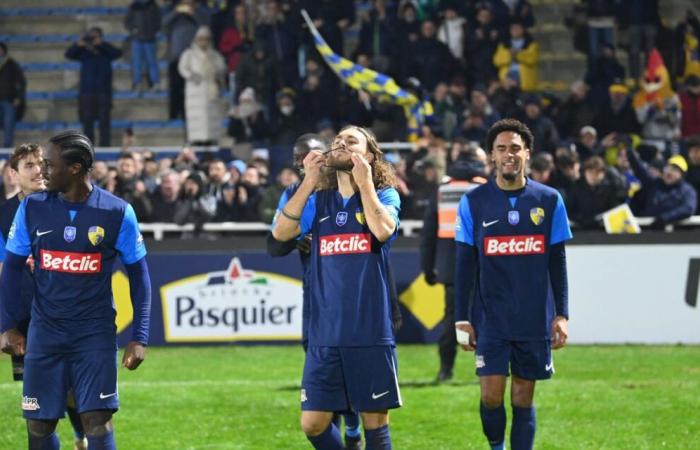 Saint-Brieuc nul Nice, Brest à Troyes, Guingamp à Toulouse, revivez le tirage au sort des 8es de finale