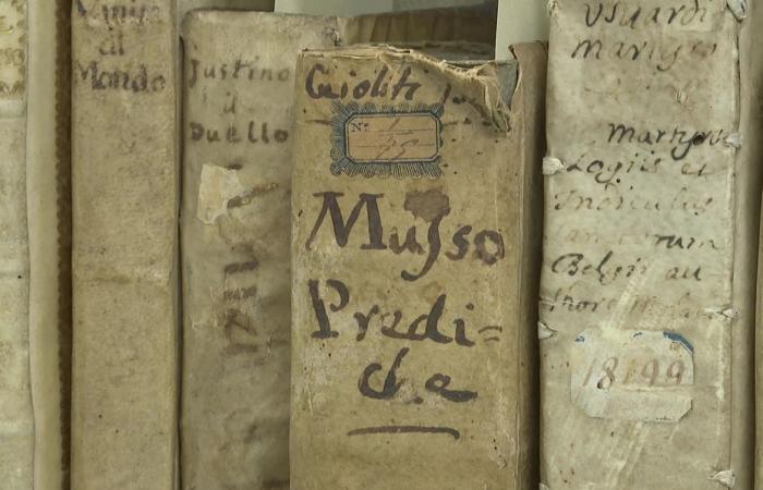 “Il existe des livres sur tous les sujets.” A la découverte des 40 000 documents de l’ancien fonds de l’Université de Poitiers