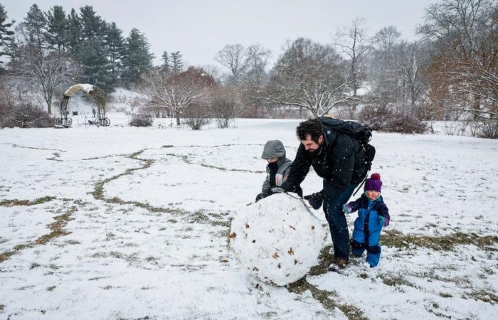 La tempête de neige en Nouvelle-Angleterre devrait chuter de quelques centimètres à un demi-pied