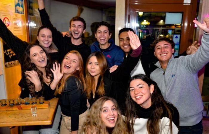 vos plus beaux sourires dans les bars de la rue Berbisey