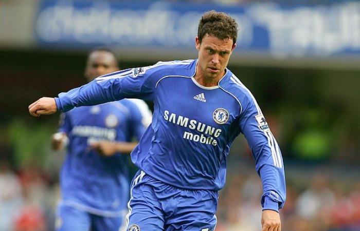 Wayne Bridge s’apprête à affronter KSI dans une confrontation à succès entre l’ancienne star de Chelsea et la sensation YouTube