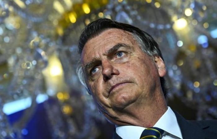 Faute de passeport, l’ancien président brésilien Jair Bolsonaro manquera la cérémonie