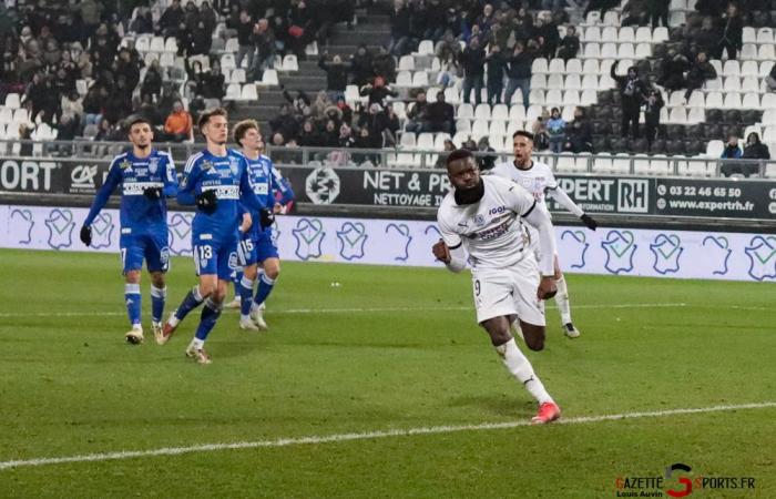 FOOTBALL – Ligue 2 : Omar Daf après Amiens – Bastia, « C’est bien de briser cette spirale »