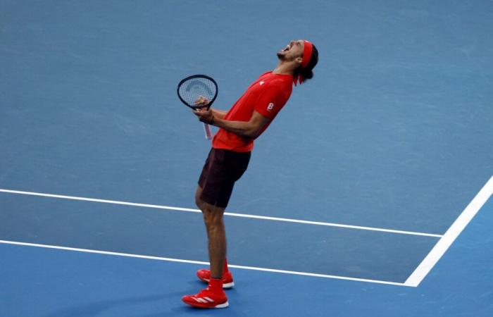 Alexander Zverev se qualifie pour les quarts de finale de l’Open d’Australie grâce à une victoire convaincante contre Humbert.