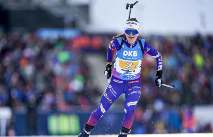 Premier podium individuel pour Jeanne Richard derrière Elvira Oeberg et Franziska Preuss