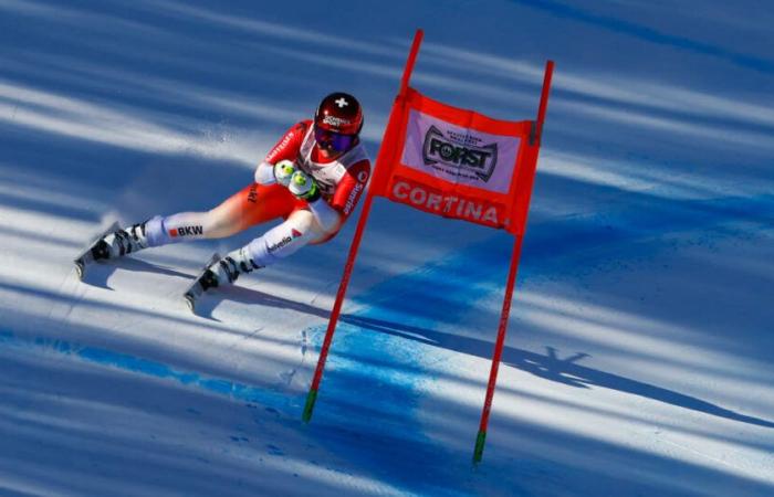 Corinne Suter au départ, deux Françaises rapidement en piste