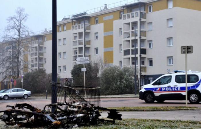 un jeune homme de 19 ans en garde à vue