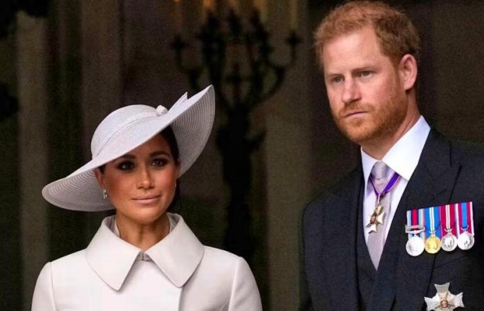 Des ex-employés et des voisins critiquent Harry et Meghan