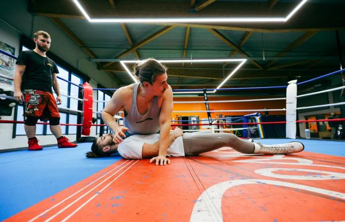 “On n’est plus des mecs en slip qui se font de faux câlins”