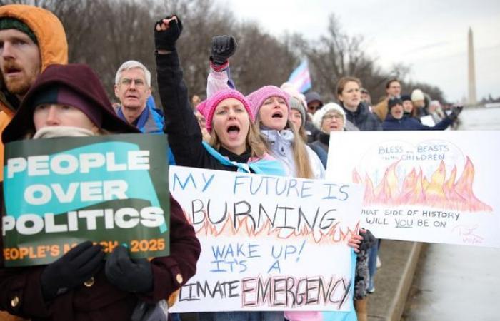 à la « Marche populaire » à Washington, des Américains anti-Trump fatigués mais combatifs