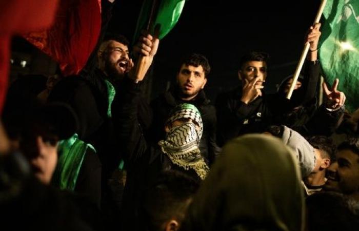 Israël libère 90 Palestiniens après que le Hamas a libéré trois otages