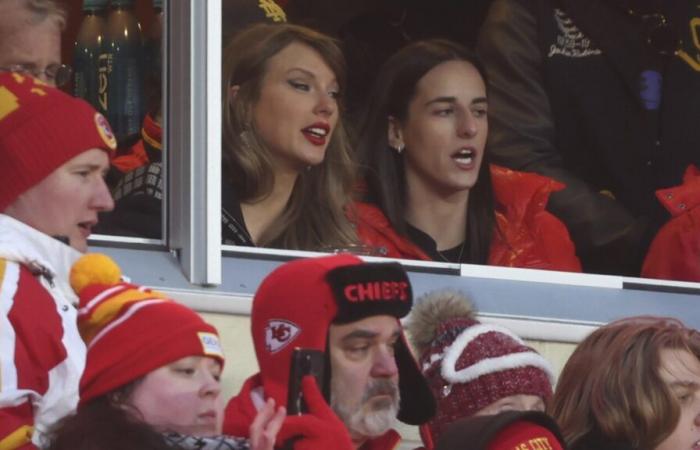 Taylor Swift et Caitlin Clark regardent les Chiefs battre les Texans