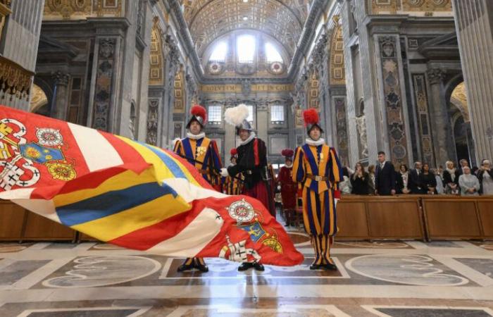 Le pape encourage les gardes suisses à fonder une famille – Swiss Catholic Portal