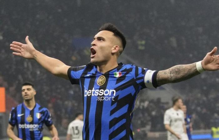 les buts de Lautaro et Dumfries décident