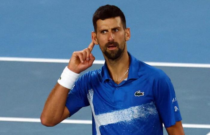 la vidéo de Novak Djokovic diffusée aux sifflets du public après sa victoire