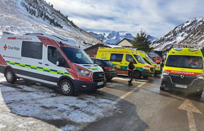 chute d’une cabine de télésiège, dix personnes blessées – vidéo