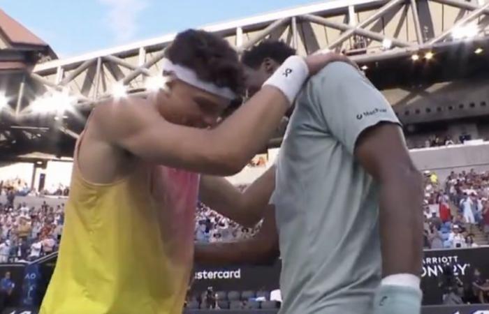 Vidéos, Open d’Australie > L’étreinte entre Monfils et Shelton, Boris Becker a les larmes aux yeux