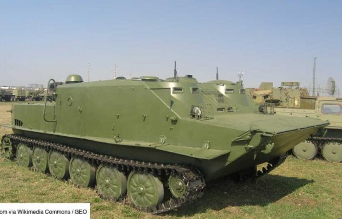 La Russie s’appuie de plus en plus sur le BTR-50, un véhicule blindé des années 1950, pour mener ses assauts en Ukraine