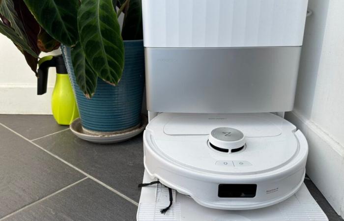 en un clic sur Amazon, vous pouvez transformer le prix de ce robot aspirateur haut de gamme. De 1169 € à 881 € comme par magie. Une promo cachée à ne pas manquer pour le génial Roborock Qrevo Master