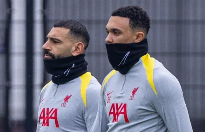 2 jeunes s’entraînent au milieu des discussions sur le prêt alors que Liverpool se prépare pour Lille – Liverpool FC