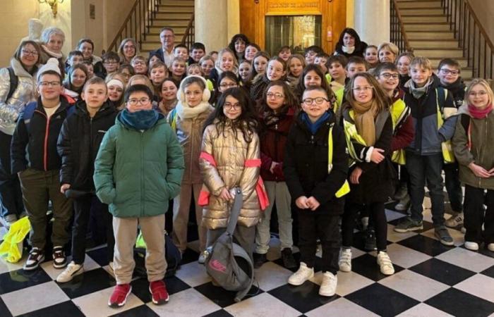 Ces écoliers de Sud-Manche ont été accueillis à l’Assemblée nationale, au cœur du pouvoir