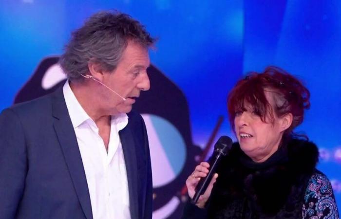 Zette arrive sur le plateau, Jean-Luc Reichmann l’accueille en charmante compagnie