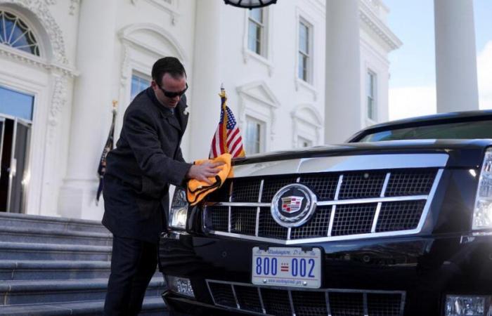 Vitres pare-balles, gaz lacrymogènes, poches de sang… 5 choses à savoir sur la voiture présidentielle de Trump