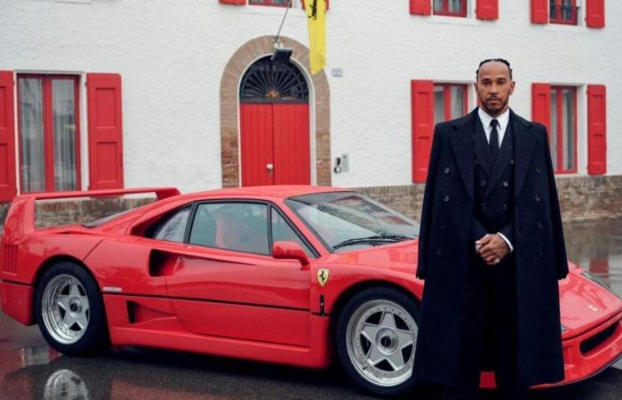 F40 à Maranello, l’élégance italienne, une première photo déjà iconique de Lewis Hamilton avec Ferrari