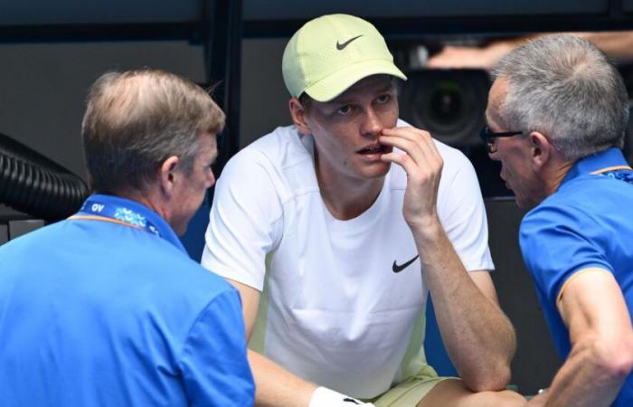 Jannik Sinner a fait appel au kiné lors de son huitième de finale de l’Open d’Australie contre Holger Rune [vidéo] – Vidéo de tennis