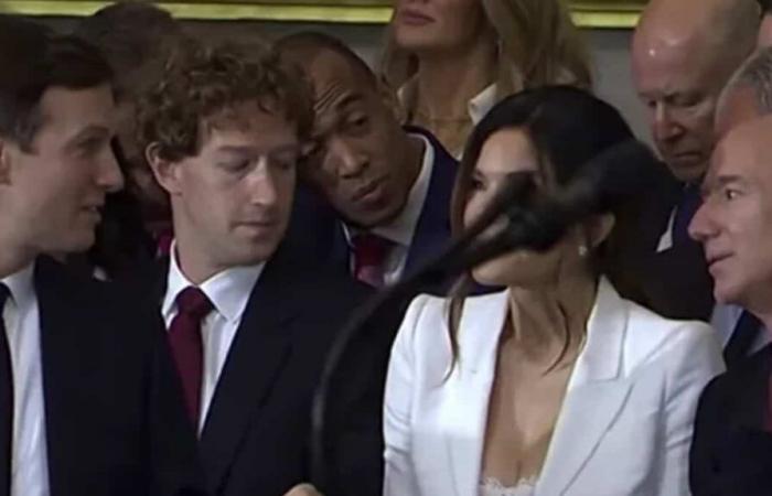 Mark Zuckerberg surpris en train de regarder le décolleté de la fiancée de Jeff Bezos