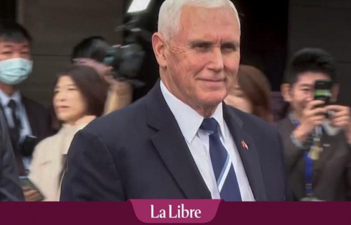 son ancien vice-président, Mike Pence, hué par le public au Capitole