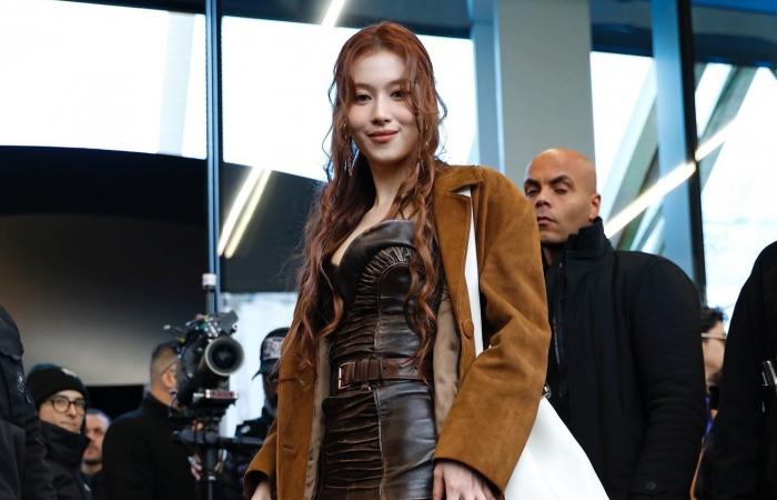 Sana (TWICE), Kim Soo Hyun et Kim Tae Ri au show PRADA de la Fashion Week de Milan 2025 – K-GEN