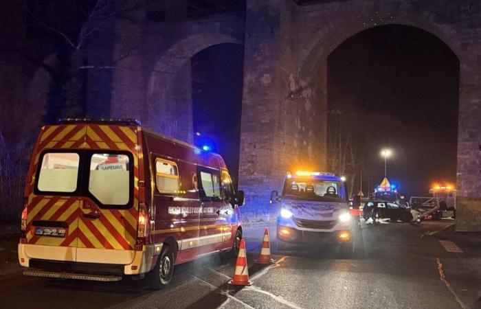 Collision frontale sous le viaduc de Chaumont