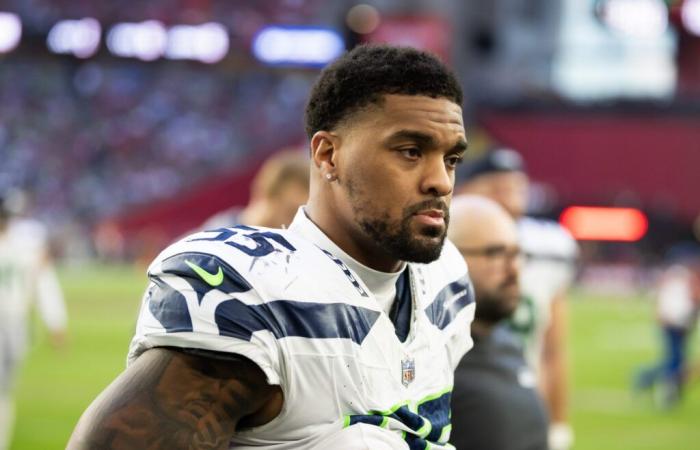 La disgrâce de Dre’Mont Jones, un homme de 51 millions de dollars, désormais le candidat le plus probable pour un transfert aux Seahawks de Seattle, révèle une histoire de l’économie de la NFL.