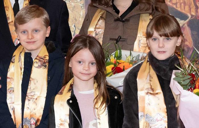 Jacques et Gabriella de Monaco invitent leur cousin Bodie au cirque avec la princesse Stéphanie et le prince Albert II