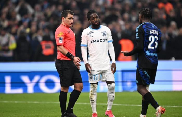 “c’est toujours contre nous”, les Marseillais se sentent persécutés par l’arbitrage