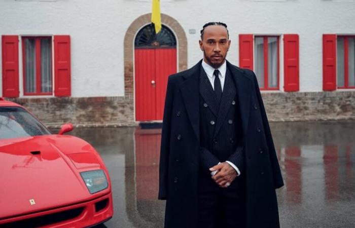 Lewis Hamilton officialise son arrivée chez Ferrari avec un look soigné et une photo déjà culte