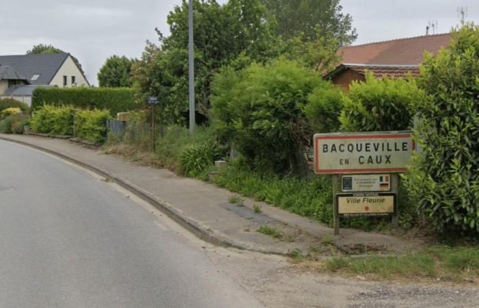 L’incendie dans un bâtiment agricole occupe plus de 40 pompiers toute la nuit près de Dieppe