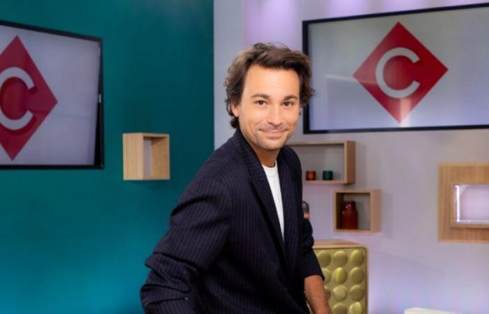 Bertrand Chameroy absent de l’émission d’Anne-Élisabeth Lemoine, voici qui le remplace à partir de ce lundi