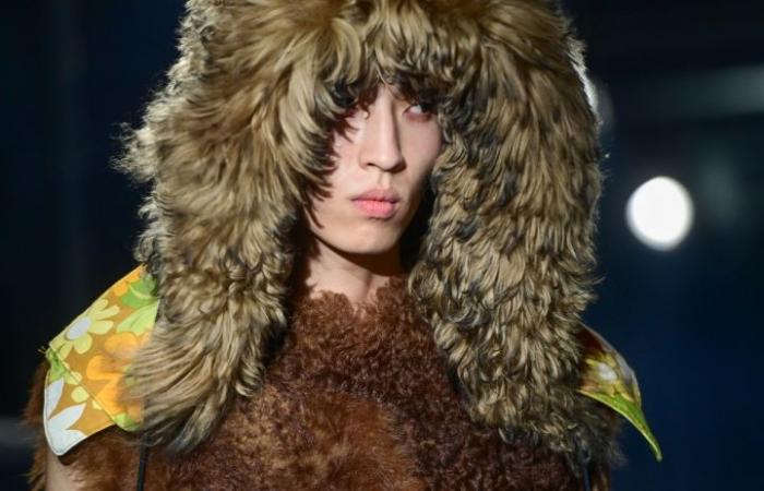 L’élégance sauvage et romantique selon Prada et Armani